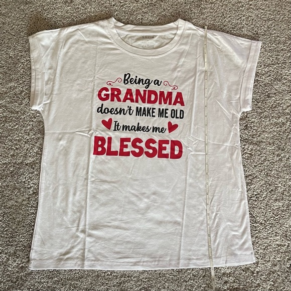 Shein White Grandma T-Shirt Red Lettering Size Large Rolled Cuff Batwing Sleeves - Picture 6 of 9